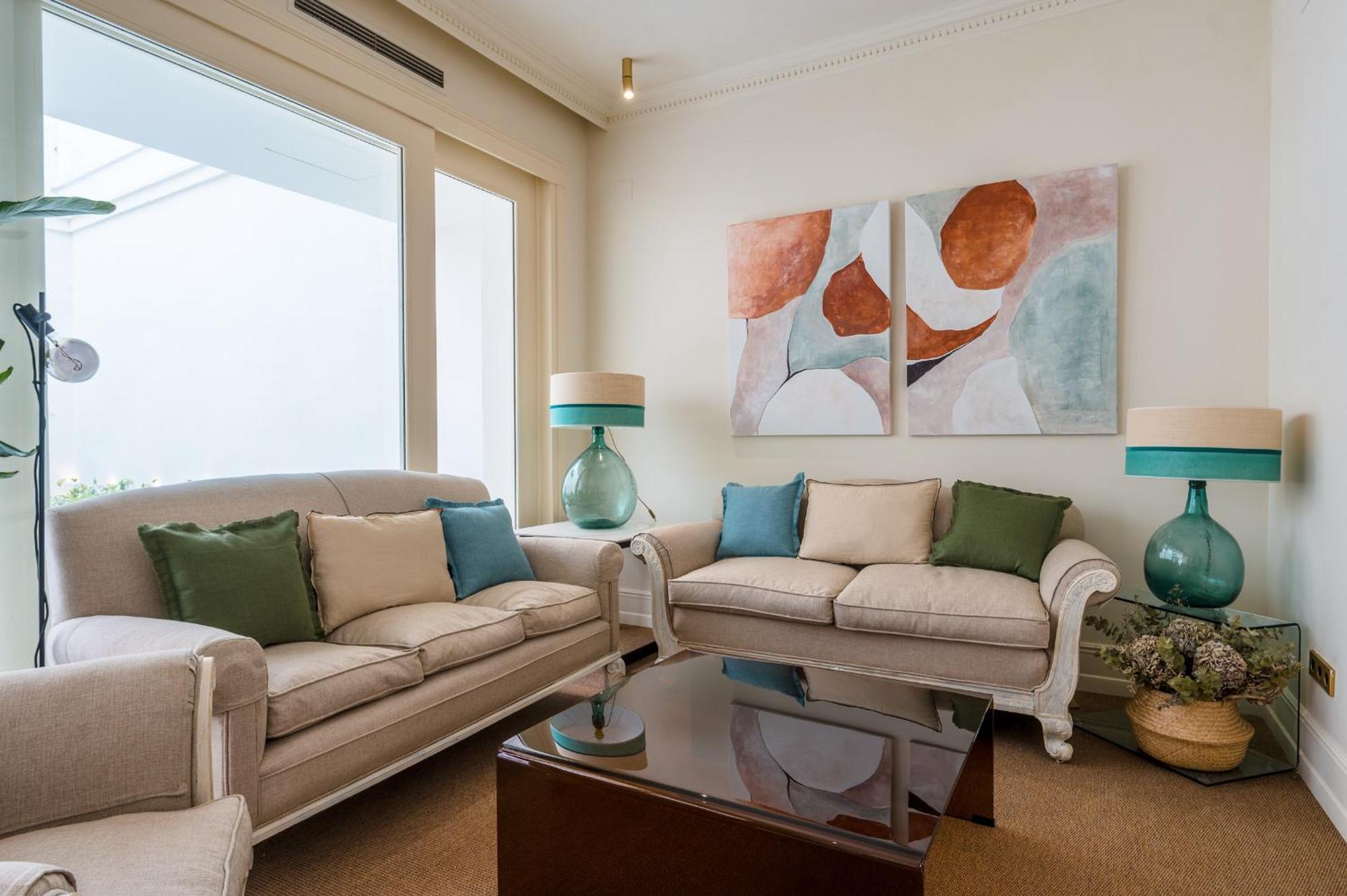 Luxurious With Andalusian Patio And Pool, Facing The Cathedral Séville